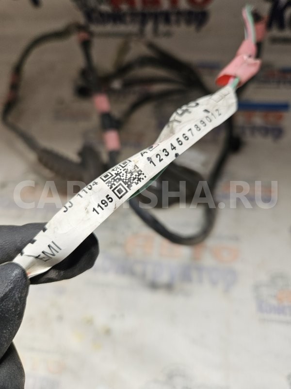 Проводка двери Toyota Prius 