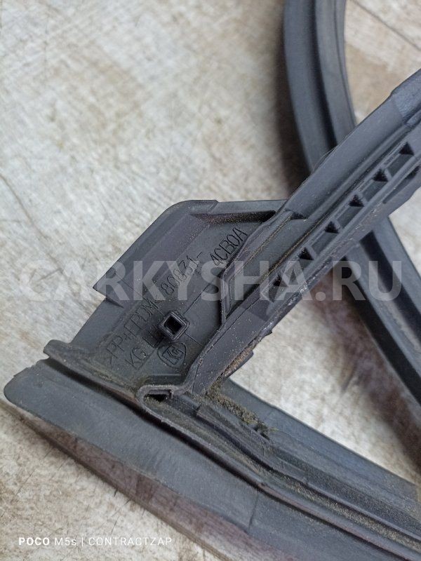 Уплотнительная резинка боковой двери Nissan X-Trail III (2013—2019) Nissan X-Trail оригинальный номер 808314cb0a