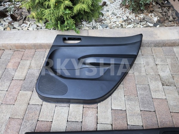 комплект дверных обшивок Peugeot 307 