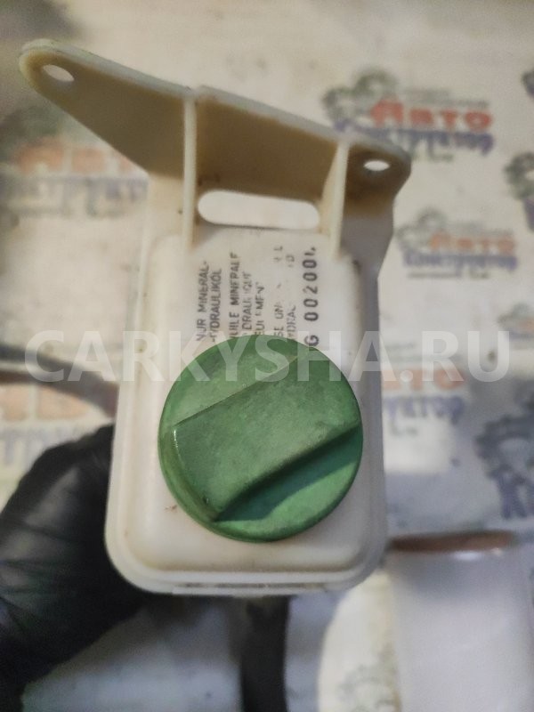 Бачок гидроусилителя Audi quattro 