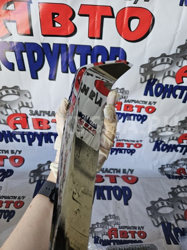 Молдинг фонаря Lexus LX 