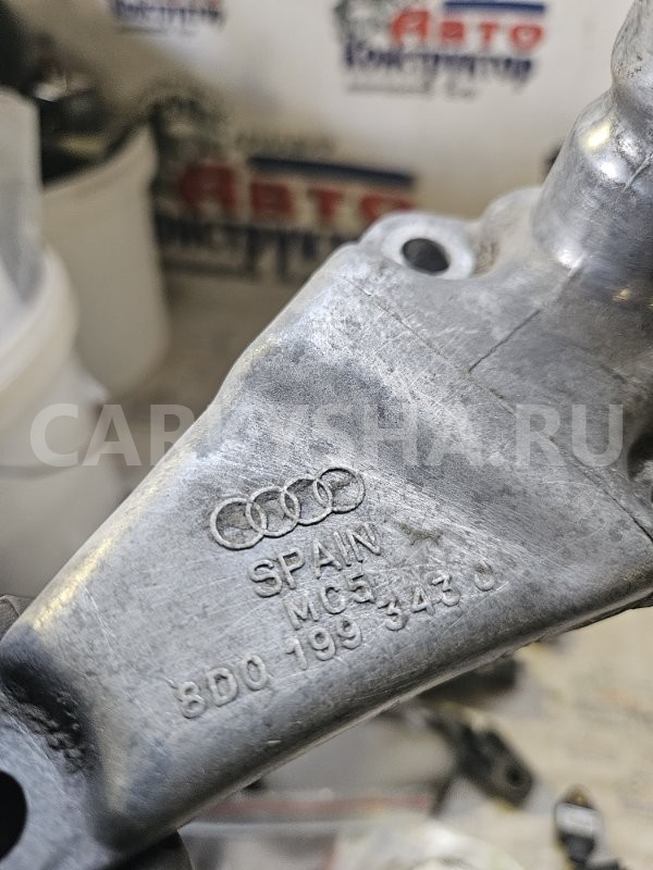 Кронштейн двигателя Audi A4 