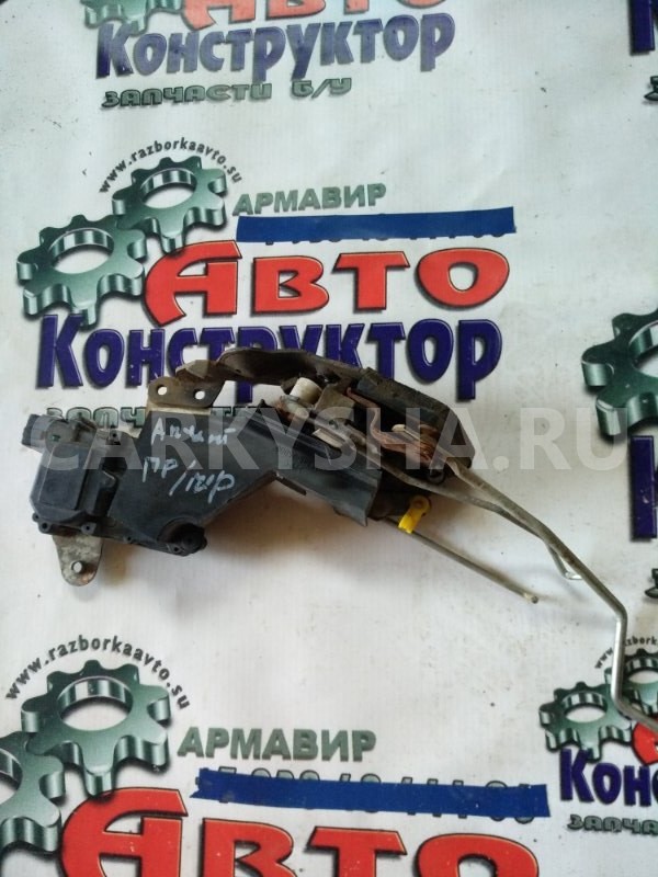 Замок боковой двери Hyundai Accent 