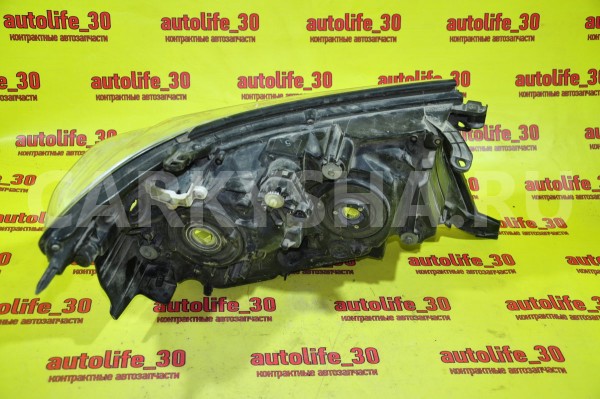 Фара левая Toyota Land Cruiser 