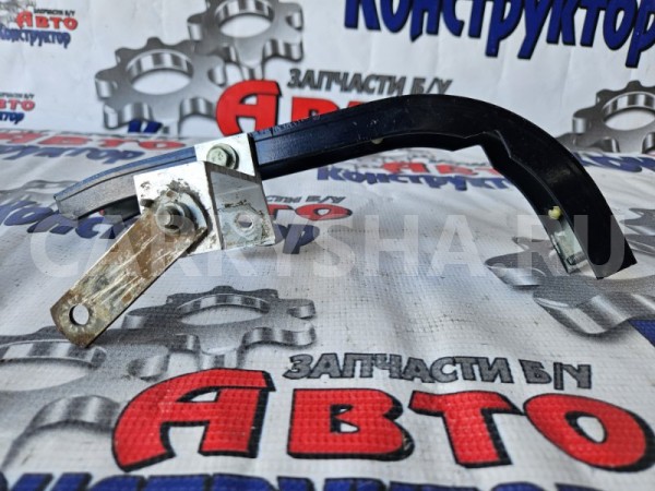 Крепление (кронштейн) переднего бампера Audi quattro 