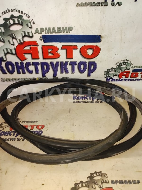 Уплотнительная резинка боковой двери Chevrolet Cruze 