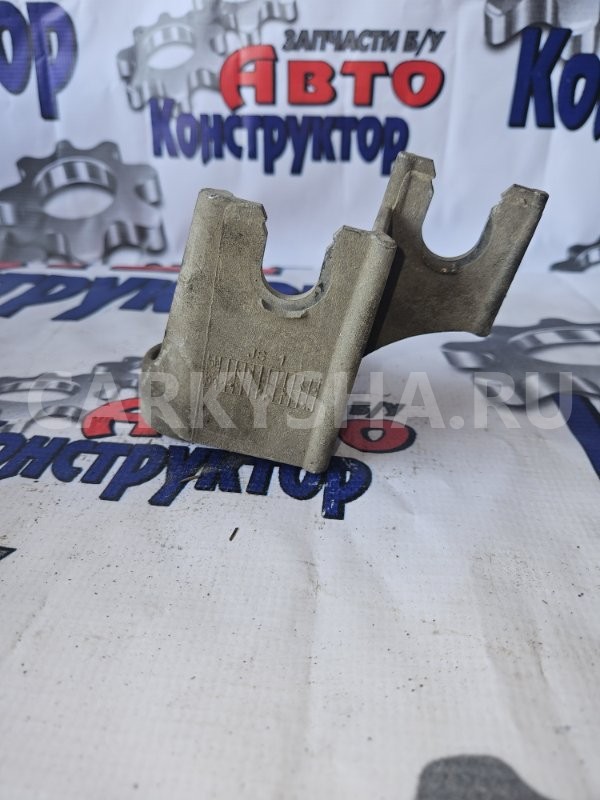 кронштейн Chevrolet Cruze 