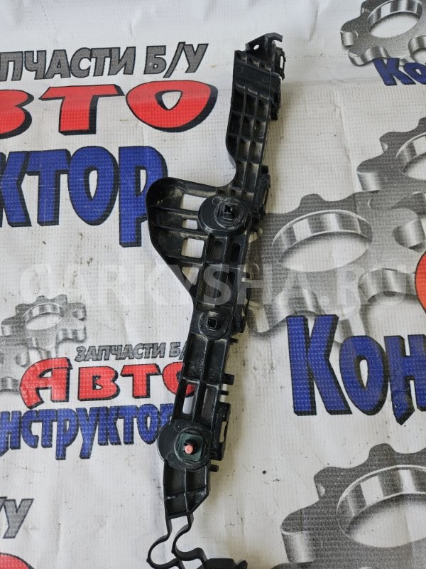 кронштейн крепления бампера Toyota Camry 