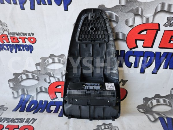 Дисплей информационный Opel Corsa 