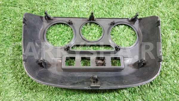 Накладка торпедо центральная Лада Гранта 2020 ВАЗ (Lada) Granta 