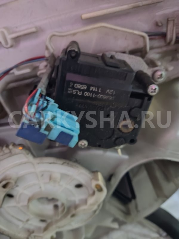 Сервопривод заслонок печки Toyota Prius 