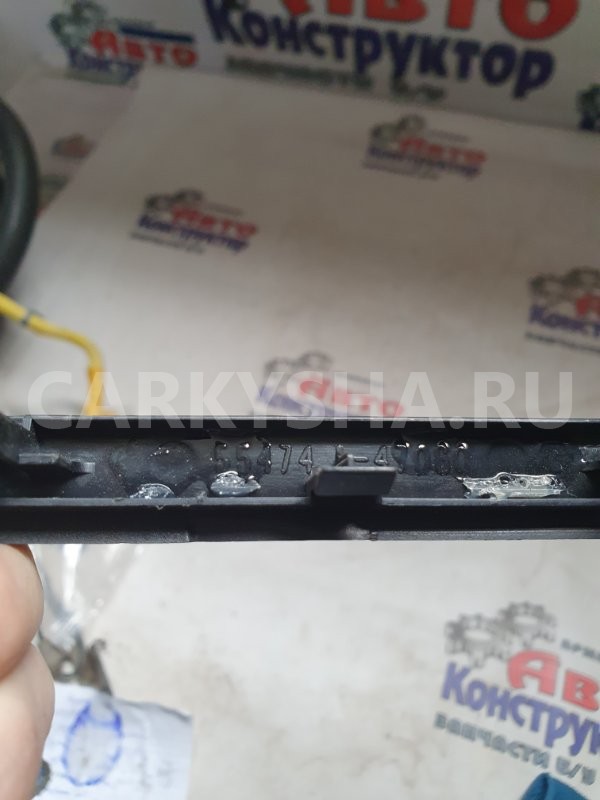 рамка магнитолы Toyota Prius 