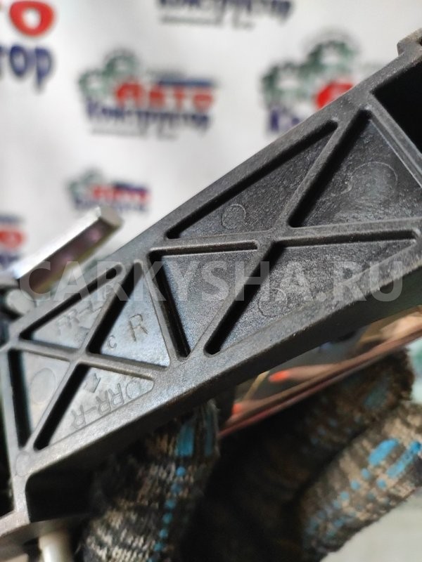 Замок боковой двери Nissan Almera 