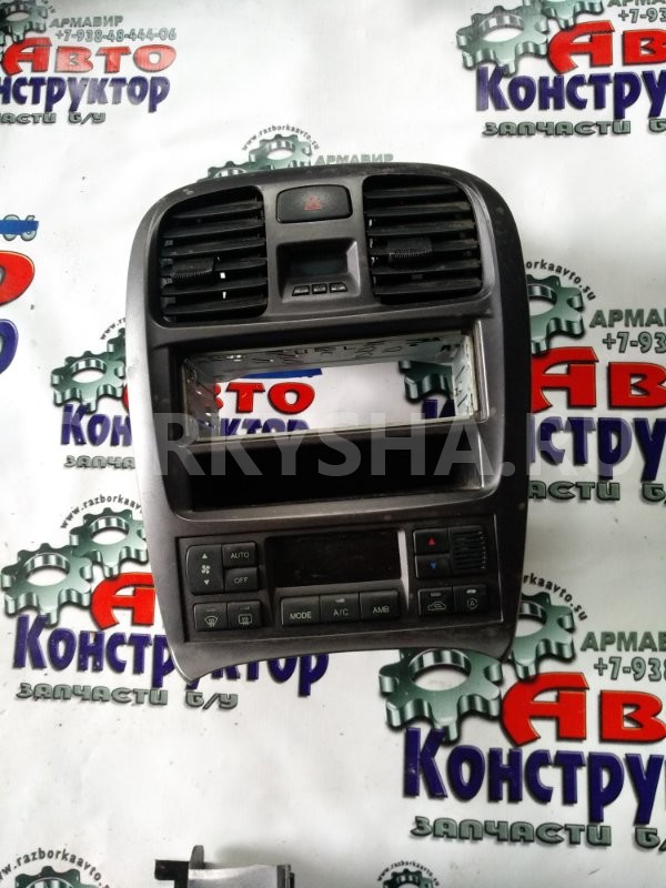 Рамка магнитолы блок климата дефлектор аварийная кнопка Hyundai Sonata 