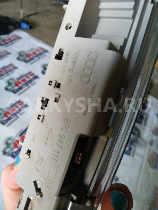 Плафон подсветки салона Skoda Rapid 