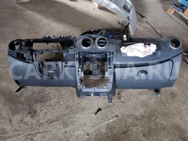 Торпедо Nissan Almera 