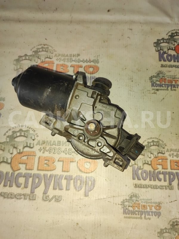 Мотор стеклоочистителя Toyota Avensis 