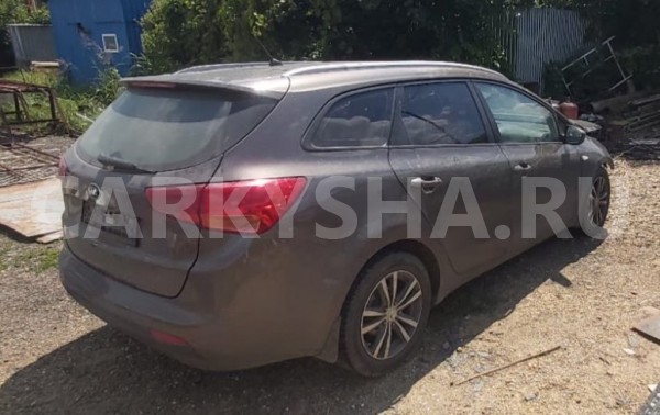 Форточка кузова Kia Cee'd 