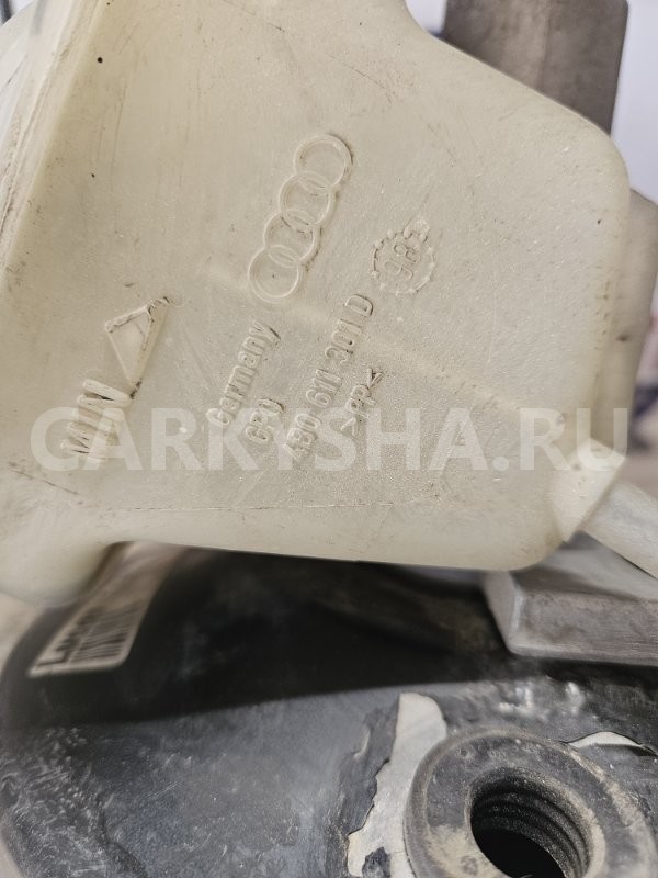 Вакуум с главным тормозным цилиндром Audi A4 