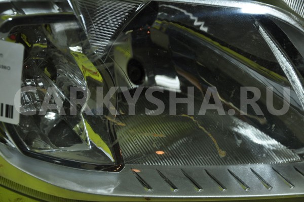 Фара правая Renault Logan 