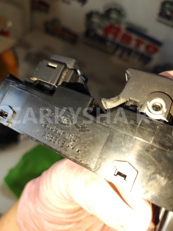 Блок управления стеклоподъемниками Kia Cee'd 