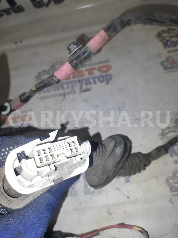 Проводка двери Toyota Prius 