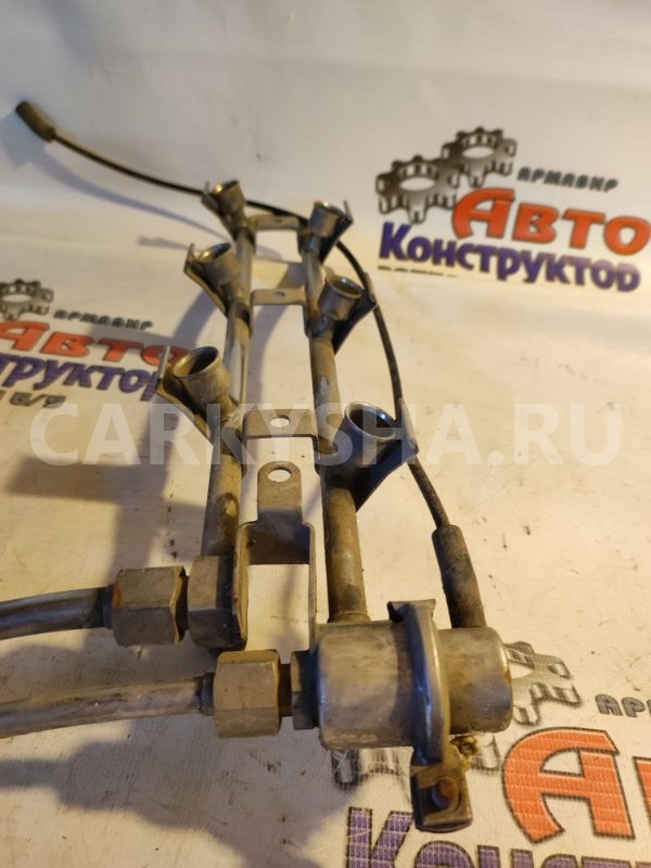 Топливная рейка Opel Omega 