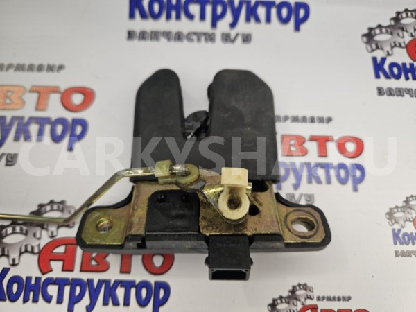 Замок багажника Audi A4 