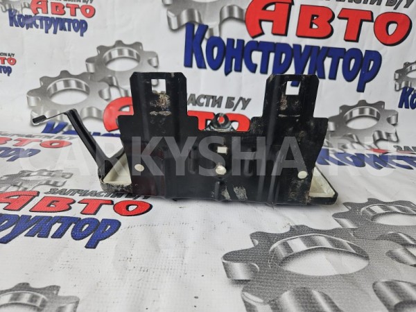 Площадка аккумулятора Nissan Teana 