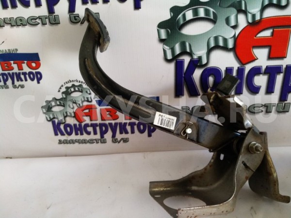 Педаль сцепления Hyundai Solaris 