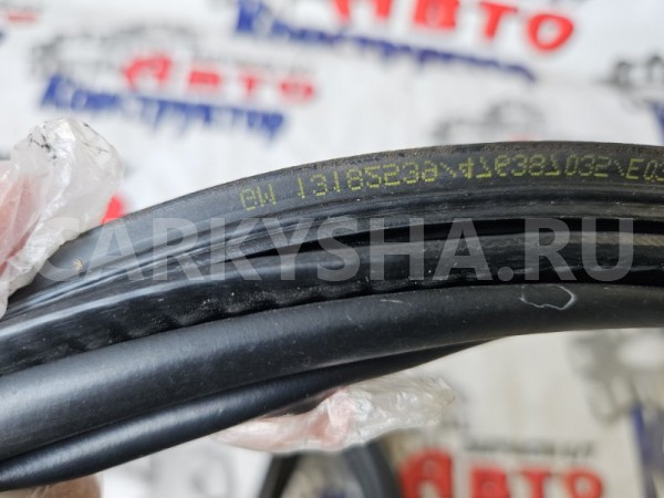 Уплотнительная резинка двери багажника Opel Corsa 