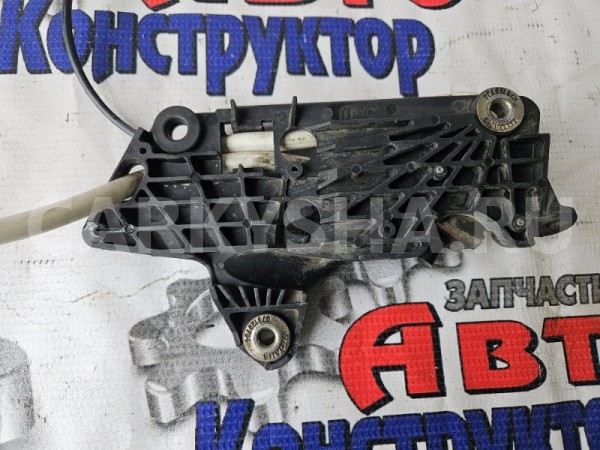 кронштейн Volkswagen Passat 