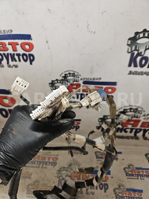 Проводка двери Toyota Prius 