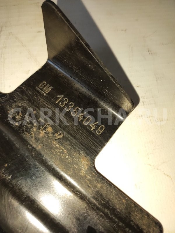 Крепление аккумулятора Opel Astra 