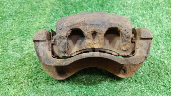 Суппорт тормозной передний правый Mitsubishi Mitsubishi Outlander 