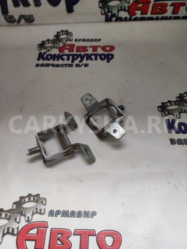 Петля крышки багажника Hyundai Solaris 