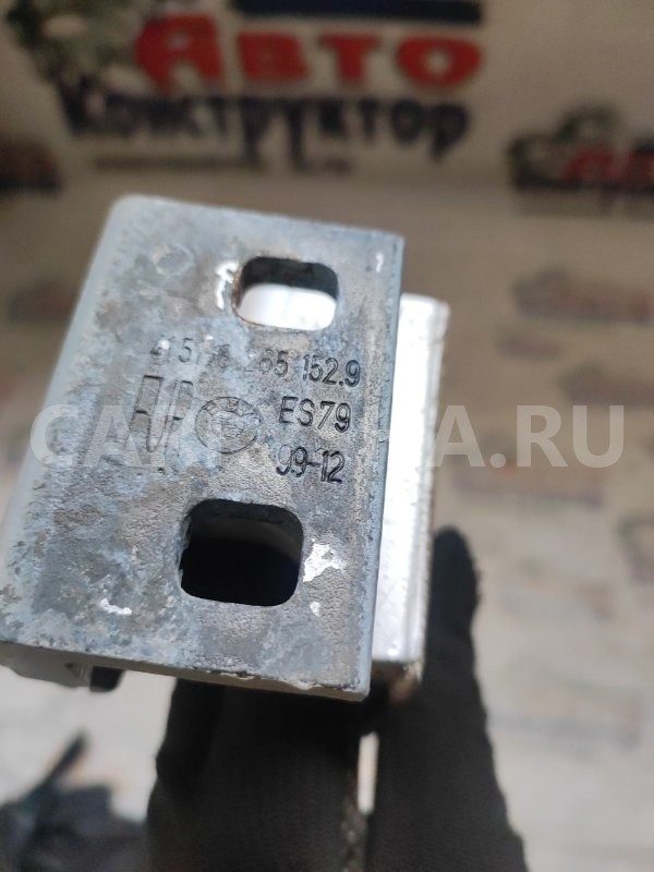 Петля двери BMW X5 